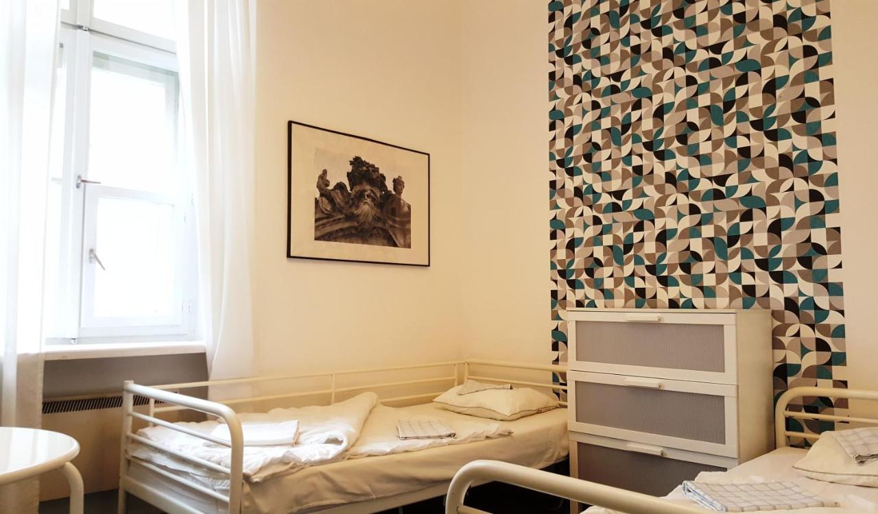 Hostel Witt Warsawa Bagian luar foto