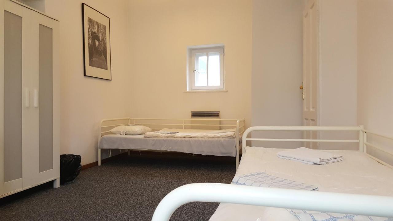 Hostel Witt Warsawa Bagian luar foto