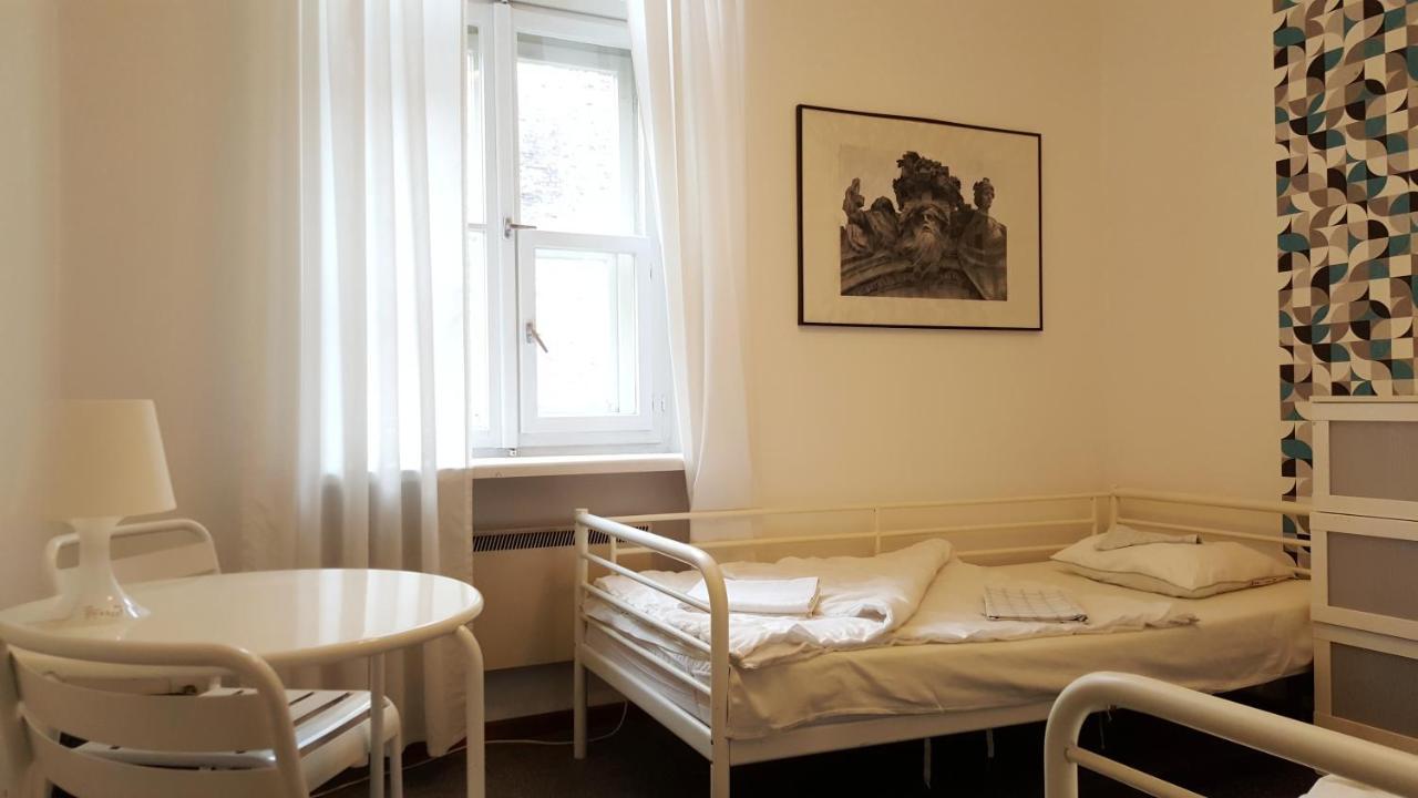Hostel Witt Warsawa Bagian luar foto