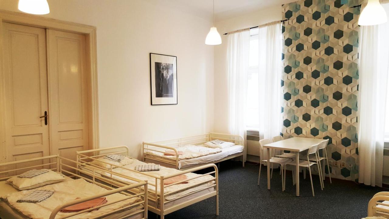 Hostel Witt Warsawa Bagian luar foto