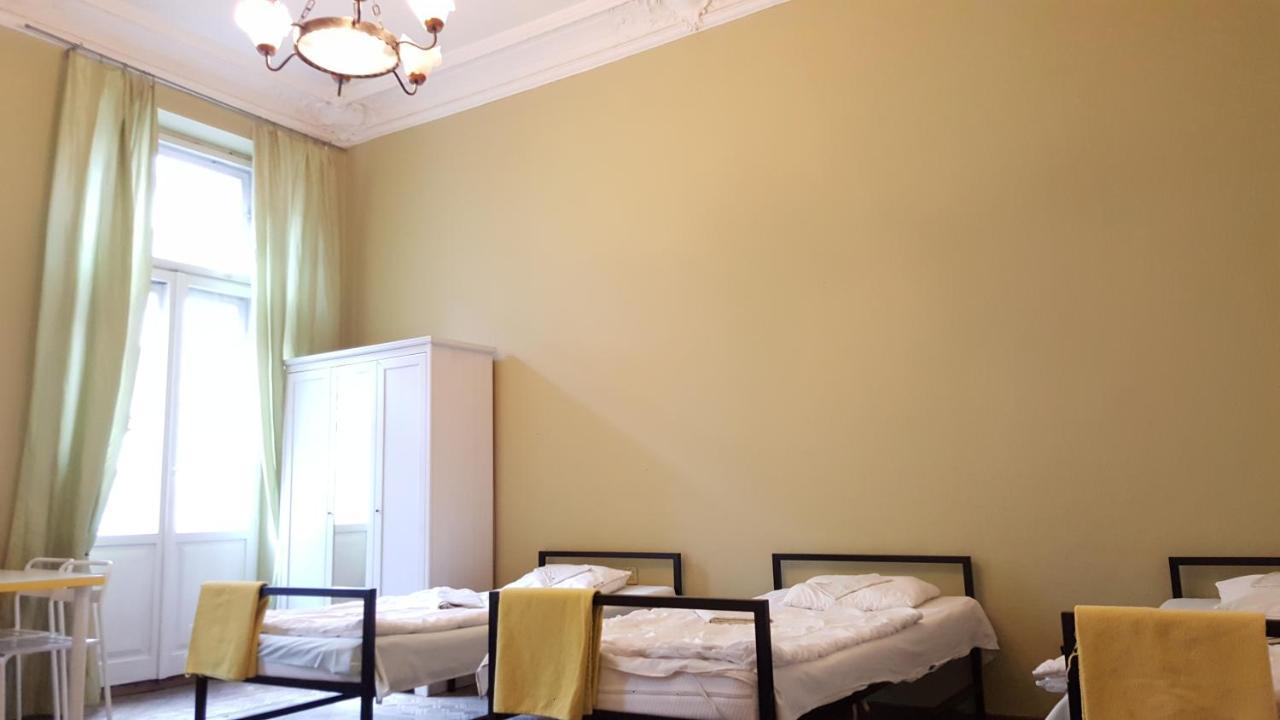 Hostel Witt Warsawa Bagian luar foto