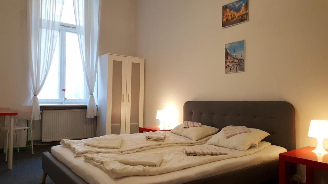 Hostel Witt Warsawa Bagian luar foto