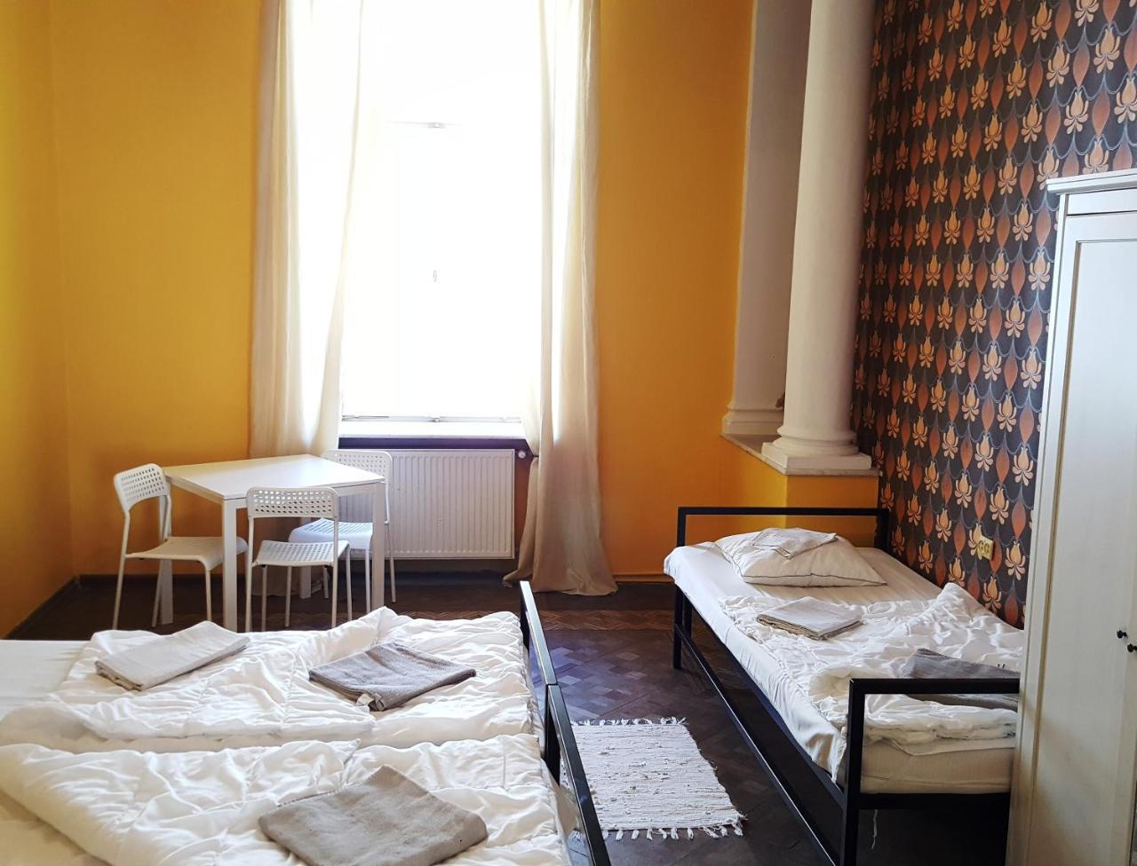 Hostel Witt Warsawa Bagian luar foto